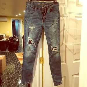 Stretchy ripped jeans